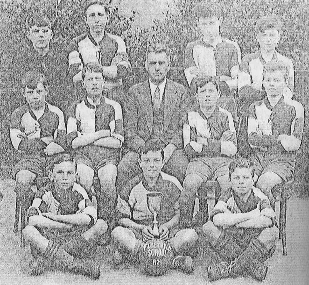 FS FB team 1929