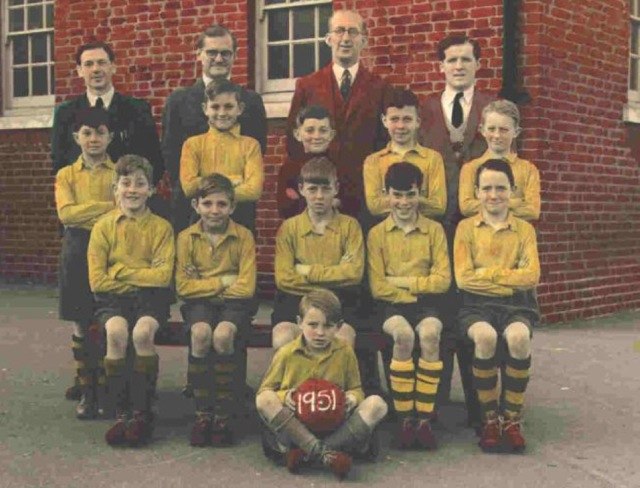 Fleetville football team 1951/2