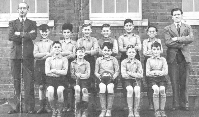 Fleetville football team 1948/9